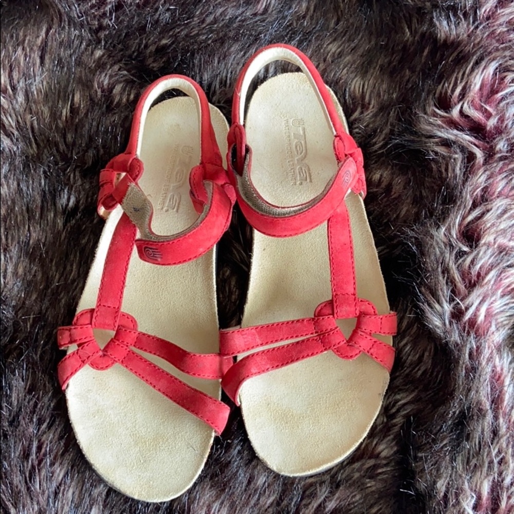 Teva Ventura sandals